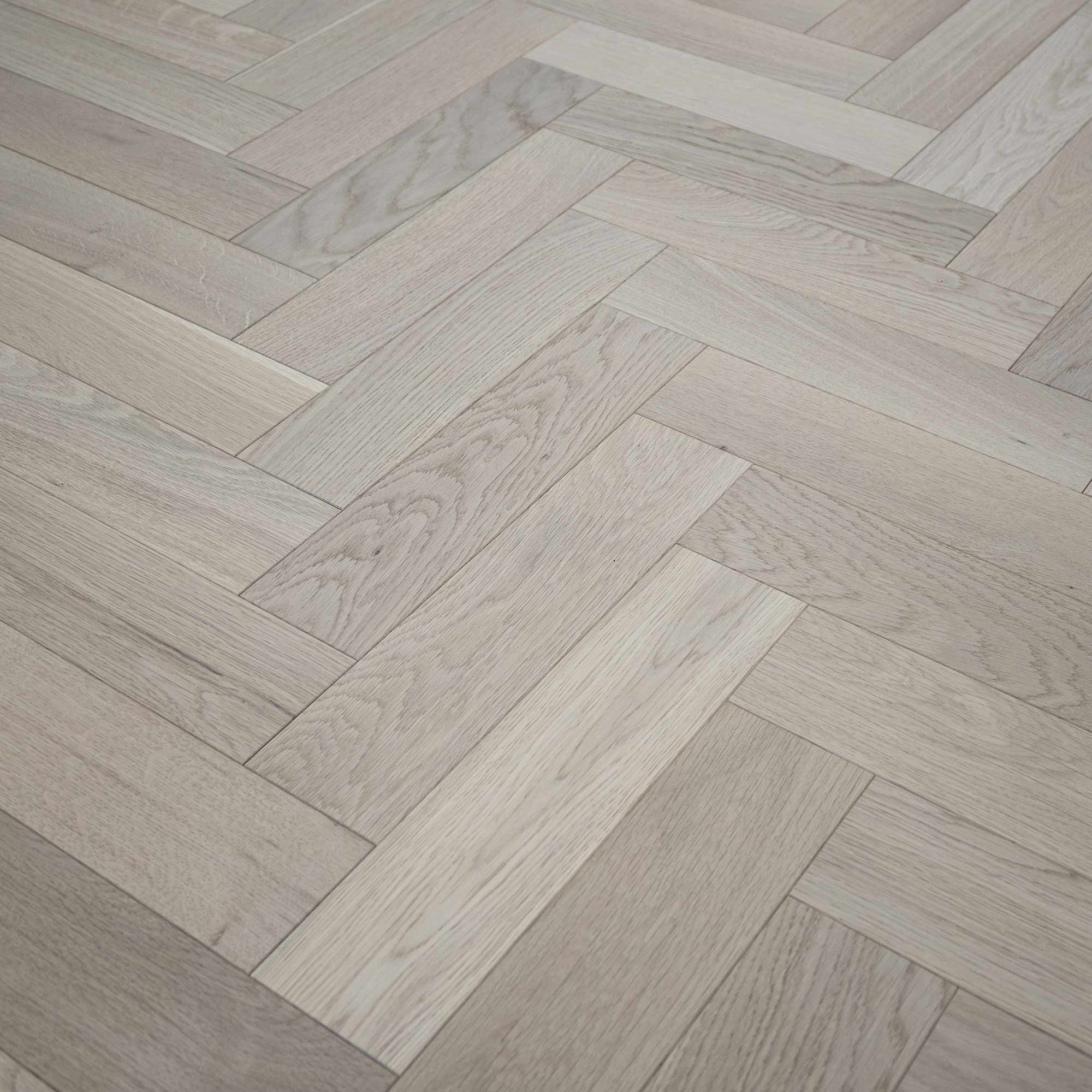 V4 VIT307 Vittoria Herringbone Invisible Lacquer Engineered Flooring