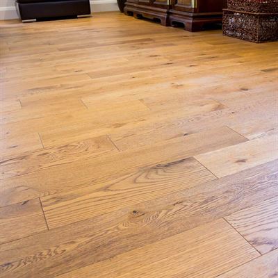 V4 EP103 Golden Oak Engineered Wood Flooring