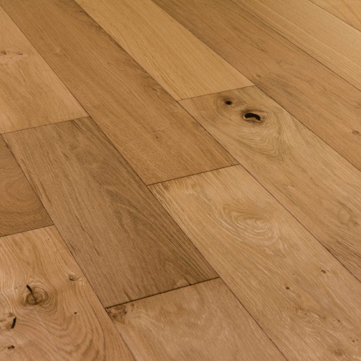 V4 VIT107 Vale Oak Rustic UV Oiled Engineered Flooring
