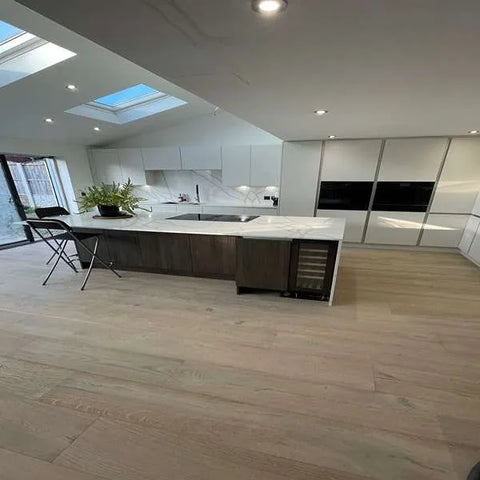 TT1026 Delfi Oak 220 Variante Wide Plank Engineered Wood