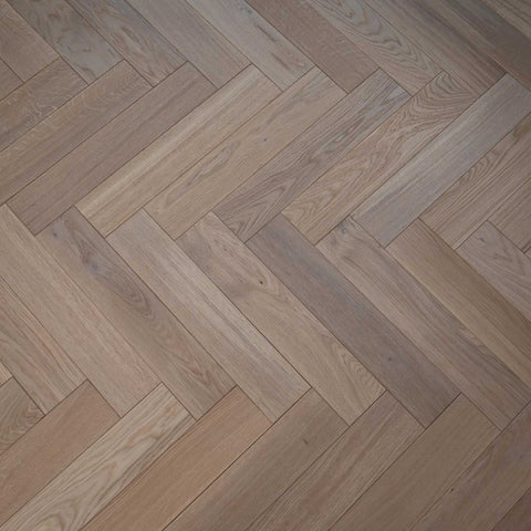 V4 TH104 Seashell Oak Herringbone Flooring