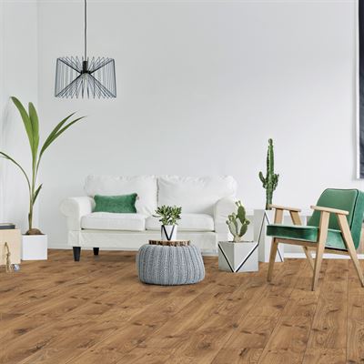 V4 Natureffect Bracken Brown Oak Laminate Flooring